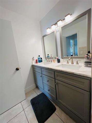 4040 N Hills Drive Hollywood FL 33021