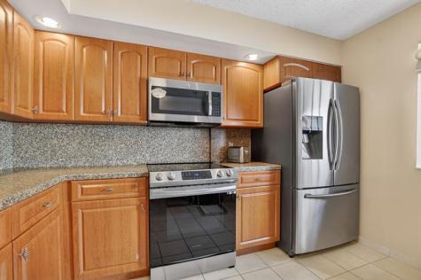 7873 La Mirada Drive Boca Raton FL 33433
