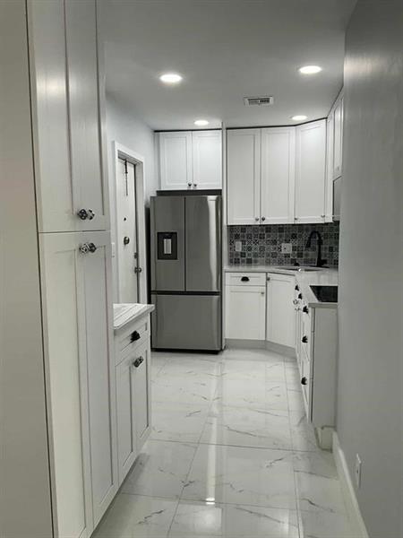 649 W Oakland Park Boulevard Oakland Park FL 33311
