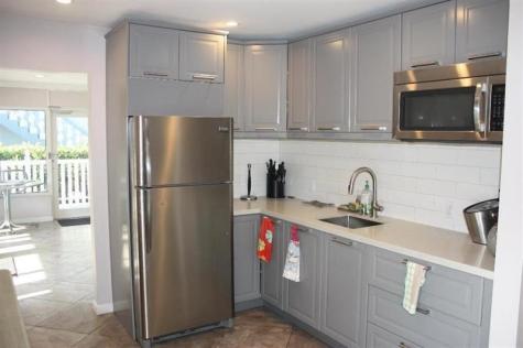 649 W Oakland Park Boulevard Oakland Park FL 33311