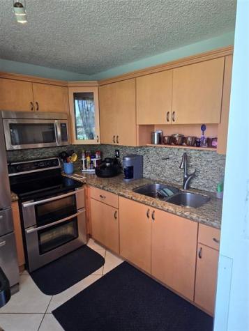 9491 Evergreen Place Davie FL 33324