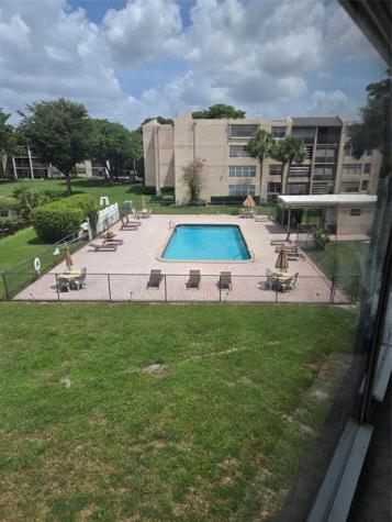 9491 Evergreen Place Davie FL 33324