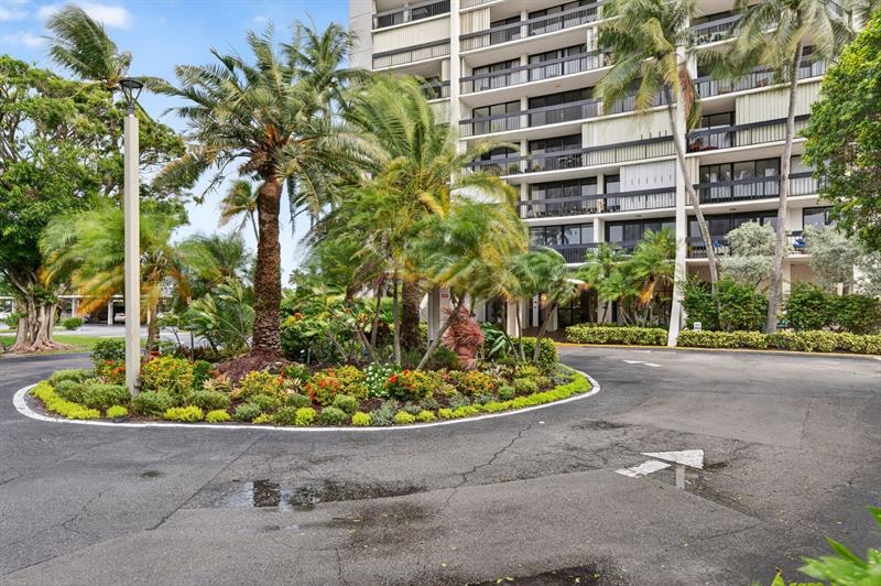 2400 Presidential Way West Palm Beach FL 33401