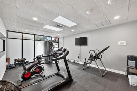 2400 Presidential Way West Palm Beach FL 33401