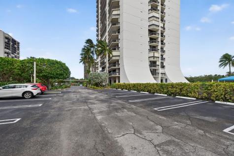 2400 Presidential Way West Palm Beach FL 33401