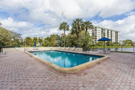 2307 S Cypress Bend Drive Pompano Beach FL 33069