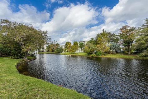 2307 S Cypress Bend Drive Pompano Beach FL 33069