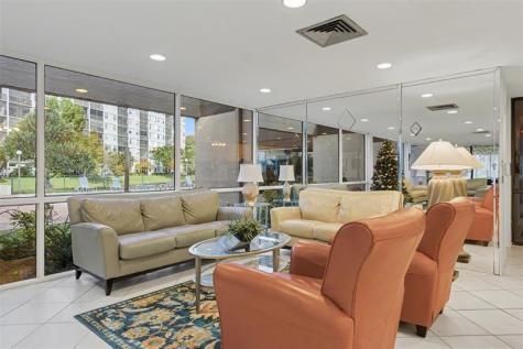 2307 S Cypress Bend Drive Pompano Beach FL 33069