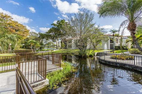 2307 S Cypress Bend Drive Pompano Beach FL 33069