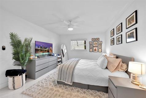 1428 SE 4th Avenue Deerfield Beach FL 33441