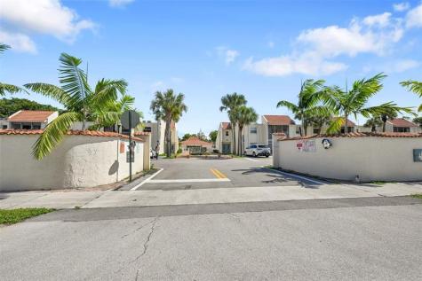 1428 SE 4th Avenue Deerfield Beach FL 33441