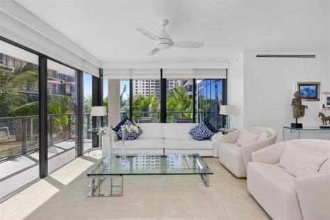 2101 S Surf Road Hollywood FL 33019