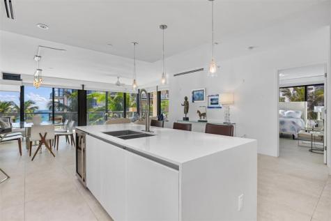 2101 S Surf Road Hollywood FL 33019