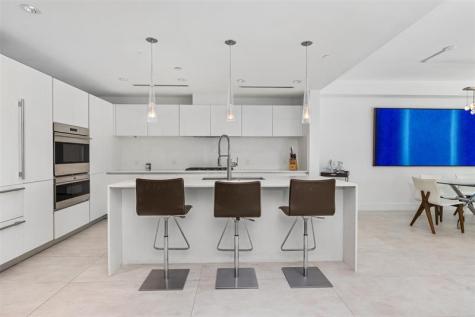 2101 S Surf Road Hollywood FL 33019