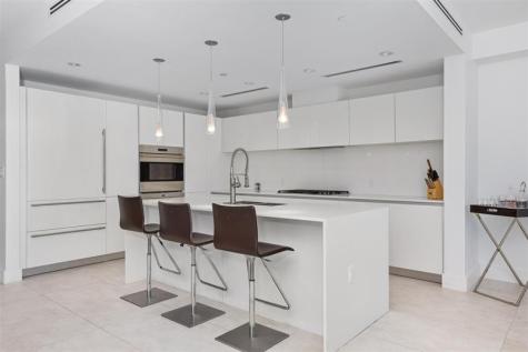 2101 S Surf Road Hollywood FL 33019