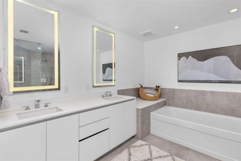 2101 S Surf Road Hollywood FL 33019