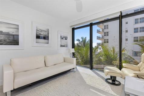 2101 S Surf Road Hollywood FL 33019