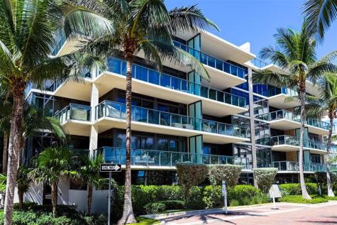 2101 S Surf Road Hollywood FL 33019