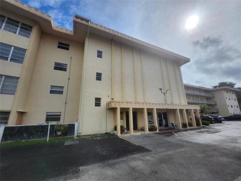4191 NW 41st Street Lauderdale Lakes FL 33319