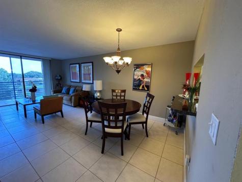 900 Colony Point Circle Pembroke Pines FL 33026