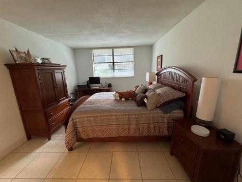 900 Colony Point Circle Pembroke Pines FL 33026