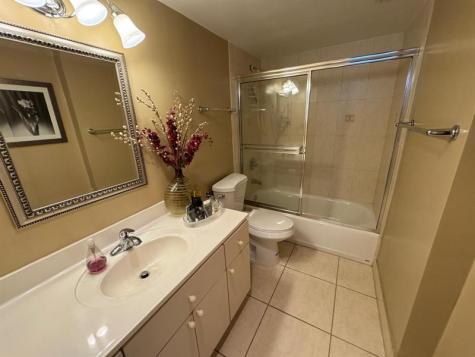 900 Colony Point Circle Pembroke Pines FL 33026