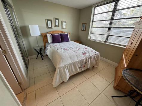 900 Colony Point Circle Pembroke Pines FL 33026