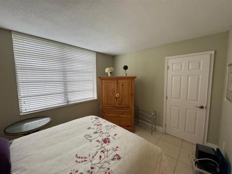 900 Colony Point Circle Pembroke Pines FL 33026