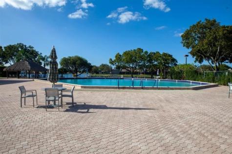 900 Colony Point Circle Pembroke Pines FL 33026