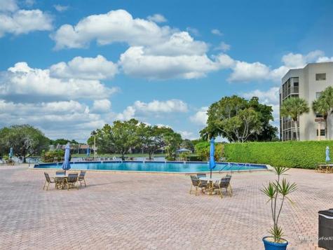 900 Colony Point Circle Pembroke Pines FL 33026