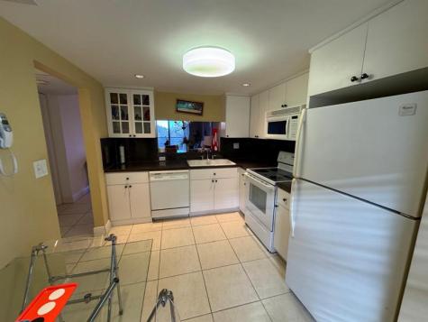 900 Colony Point Circle Pembroke Pines FL 33026