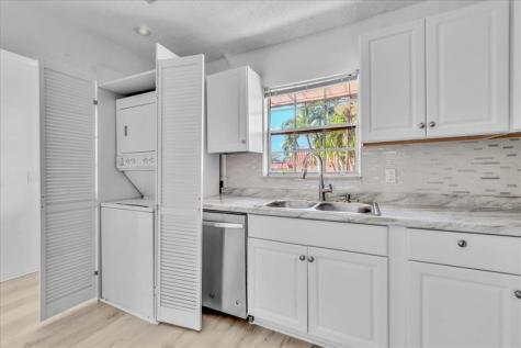 123 Amherst Lane Lake Worth FL 33467