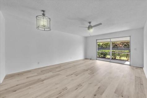 123 Amherst Lane Lake Worth FL 33467