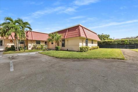 123 Amherst Lane Lake Worth FL 33467