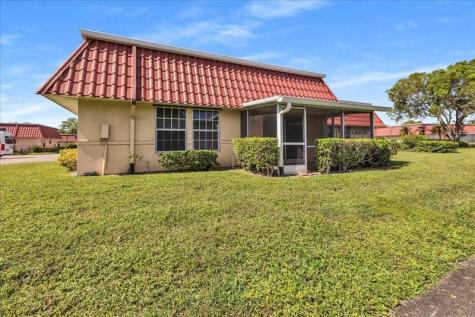 123 Amherst Lane Lake Worth FL 33467