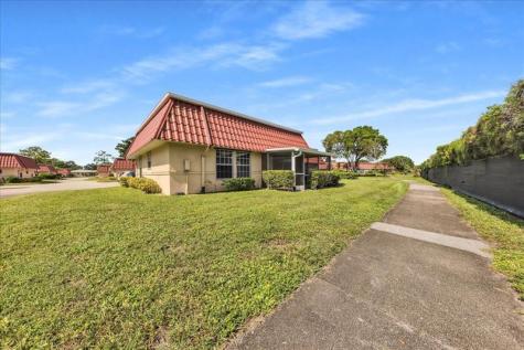 123 Amherst Lane Lake Worth FL 33467
