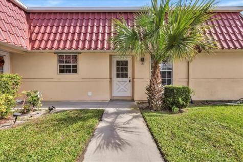 123 Amherst Lane Lake Worth FL 33467