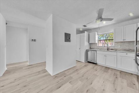 123 Amherst Lane Lake Worth FL 33467
