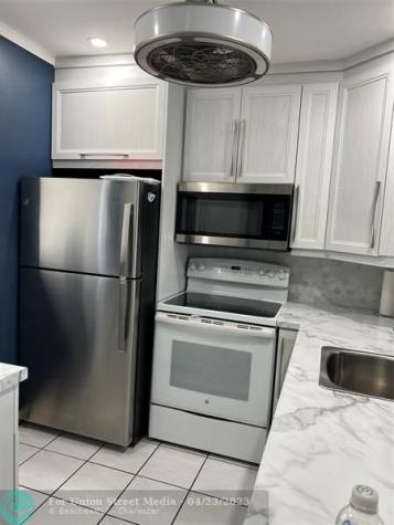 3505 NW 48th Avenue Lauderdale Lakes FL 33319