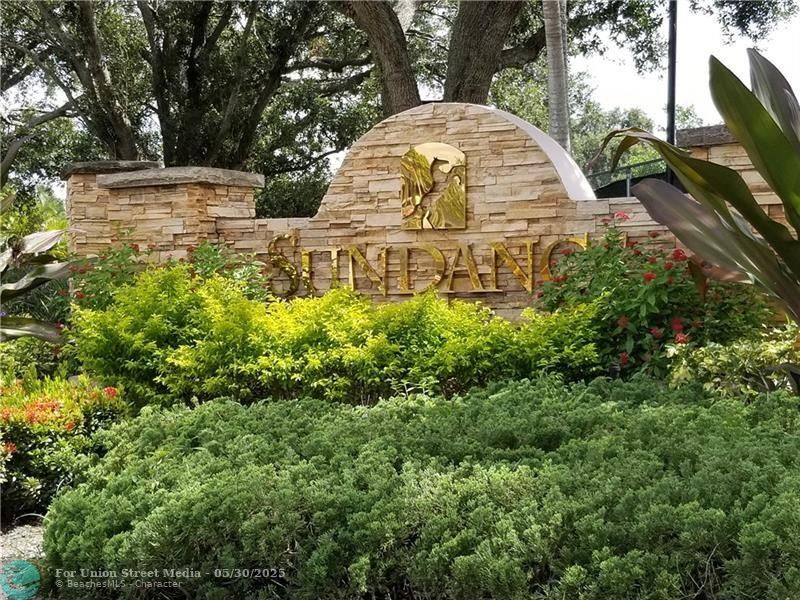 2846 S University Drive Davie FL 33328