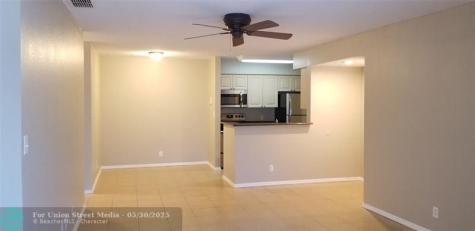 2846 S University Drive Davie FL 33328