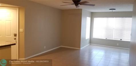 2846 S University Drive Davie FL 33328