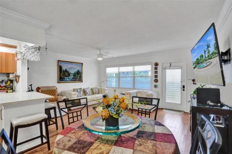 342 Brighton Boca Raton FL 33434