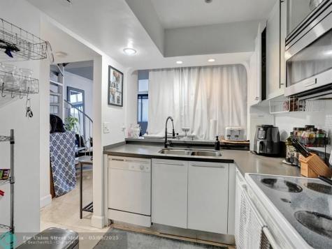 555 NE 15th Street Miami FL 33132