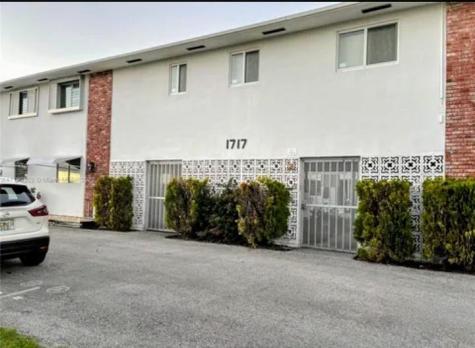 1717 Rodman Street Hollywood FL 33020