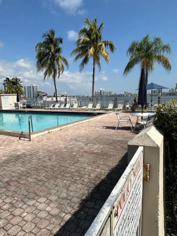 2821 NE N Miami Beach Boulevard North Miami Beach FL 33160