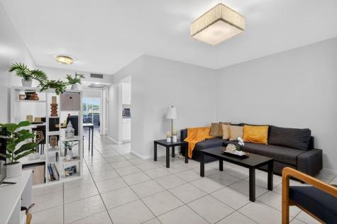 1251 SW 134th Way Pembroke Pines FL 33027
