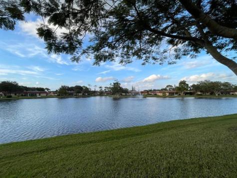 127 Amherst Lane Lake Worth FL 33467