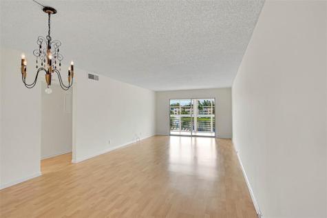 1804 Eleuthera Point Coconut Creek FL 33066