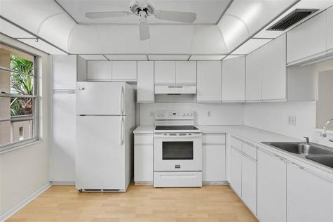 1804 Eleuthera Point Coconut Creek FL 33066